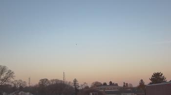 Weather camera view of Old Saybrook MS.