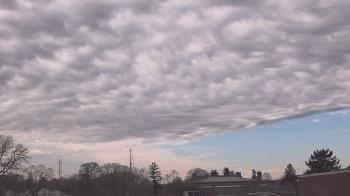 Weather camera view of Old Saybrook MS.