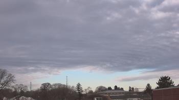 Weather camera view of Old Saybrook MS.