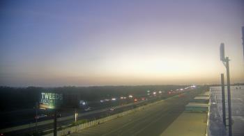 Weather camera view of CITY Furniture.