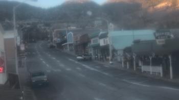 Weather camera view of Overland Hotel.