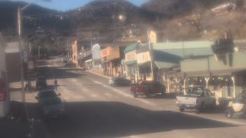 Weather camera view of Overland Hotel.