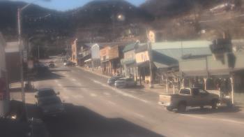 Weather camera view of Overland Hotel.