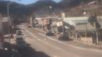 Weather camera view of Overland Hotel.