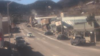 Weather camera view of Overland Hotel.