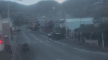 Weather camera view of Overland Hotel.