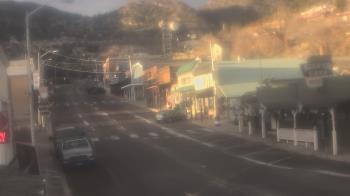 Weather camera view of Overland Hotel.