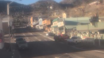 Weather camera view of Overland Hotel.