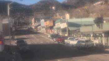 Weather camera view of Overland Hotel.