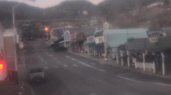 Weather camera view of Overland Hotel.