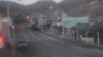 Weather camera view of Overland Hotel.