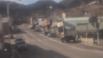 Weather camera view of Overland Hotel.