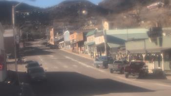 Weather camera view of Overland Hotel.