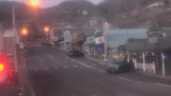 Weather camera view of Overland Hotel.
