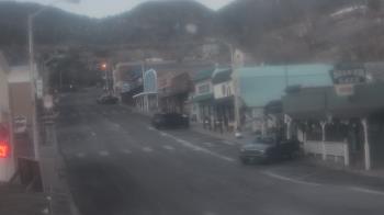 Weather camera view of Overland Hotel.