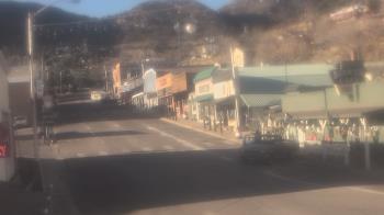 Weather camera view of Overland Hotel.