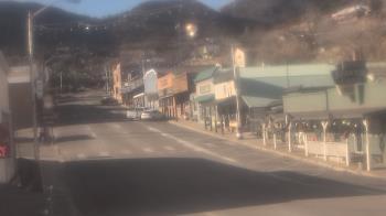 Weather camera view of Overland Hotel.