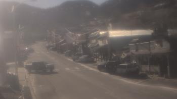 Weather camera view of Overland Hotel.