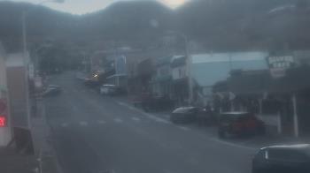 Weather camera view of Overland Hotel.