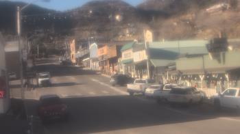 Weather camera view of Overland Hotel.