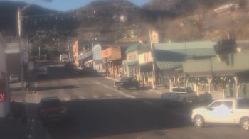 Weather camera view of Overland Hotel.