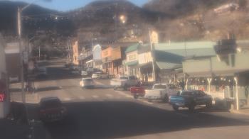 Weather camera view of Overland Hotel.