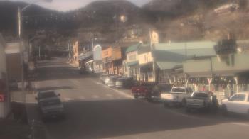 Weather camera view of Overland Hotel.