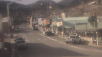 Weather camera view of Overland Hotel.