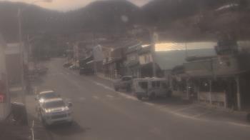 Weather camera view of Overland Hotel.