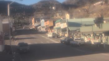 Weather camera view of Overland Hotel.