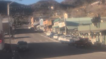 Weather camera view of Overland Hotel.