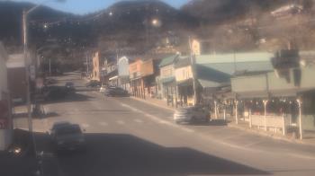 Weather camera view of Overland Hotel.