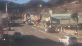 Weather camera view of Overland Hotel.