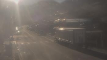 Weather camera view of Overland Hotel.