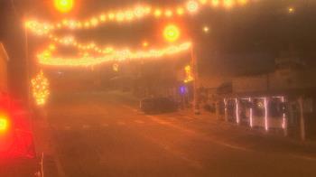 Weather camera view of Overland Hotel.