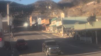 Weather camera view of Overland Hotel.