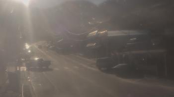 Weather camera view of Overland Hotel.