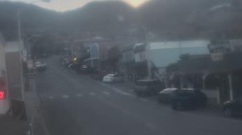 Weather camera view of Overland Hotel.