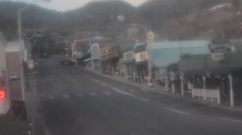 Weather camera view of Overland Hotel.