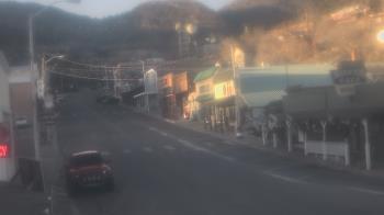 Weather camera view of Overland Hotel.