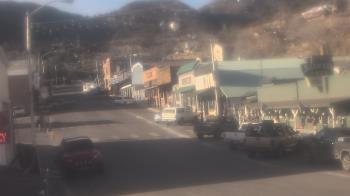 Weather camera view of Overland Hotel.