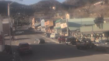 Weather camera view of Overland Hotel.