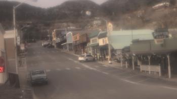 Weather camera view of Overland Hotel.