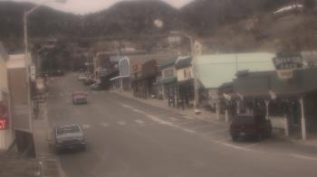 Weather camera view of Overland Hotel.