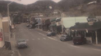 Weather camera view of Overland Hotel.