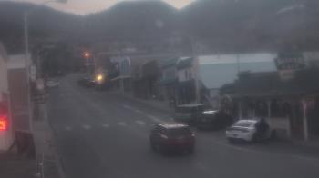 Weather camera view of Overland Hotel.