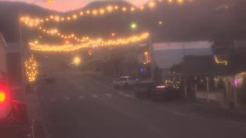 Weather camera view of Overland Hotel.