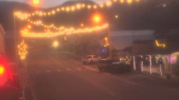 Weather camera view of Overland Hotel.