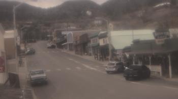 Weather camera view of Overland Hotel.