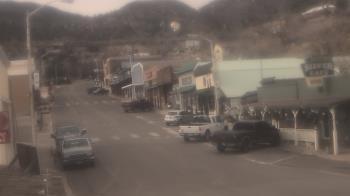 Weather camera view of Overland Hotel.